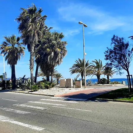 4-star Beachfront Appartment- Sea View Lägenhet Cannes