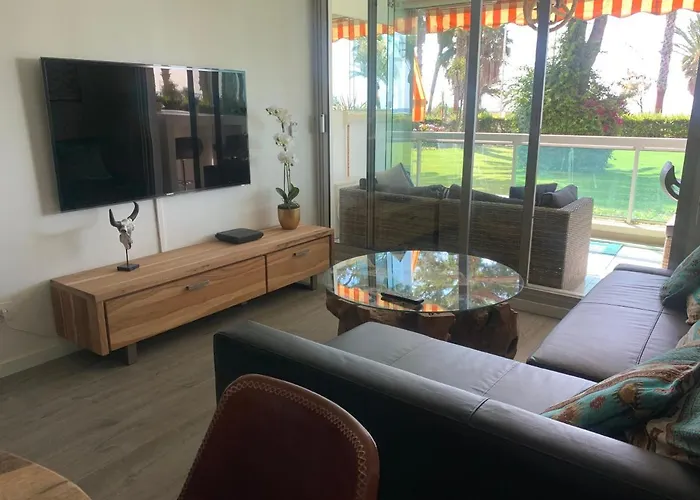 Beachfront Sea View Boulevard Du Midi דירה